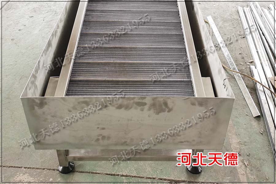 網(wǎng)帶輸送機(jī)